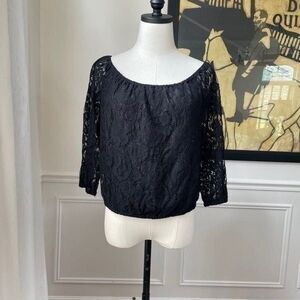 Cupcakes and Cashmere Cropped Lace Blouson Top Black S NWOT